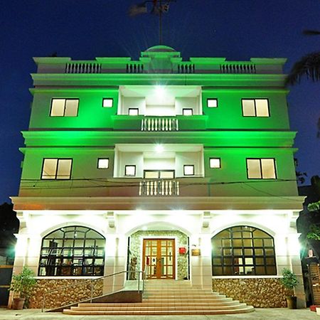 El Haciendero Private Hotel Iloílo Exterior foto